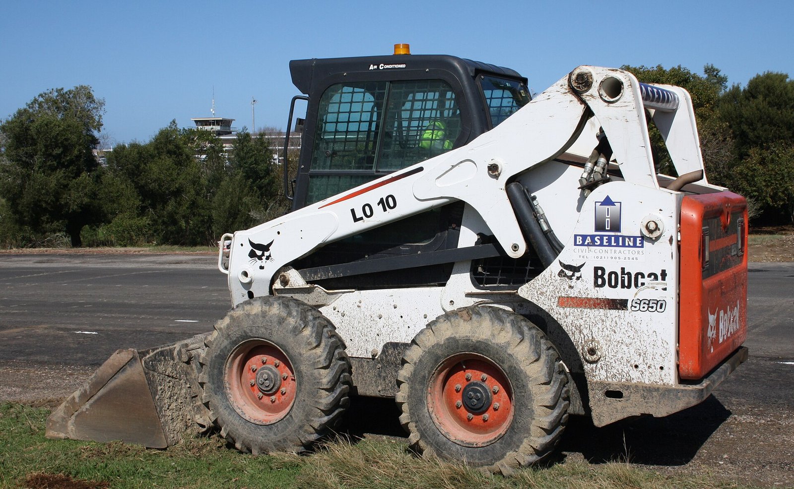 Minicargadores en Renta para Obras Urbanas