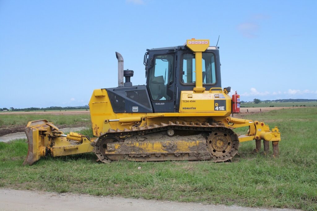 Bulldozer Komatsu en operación