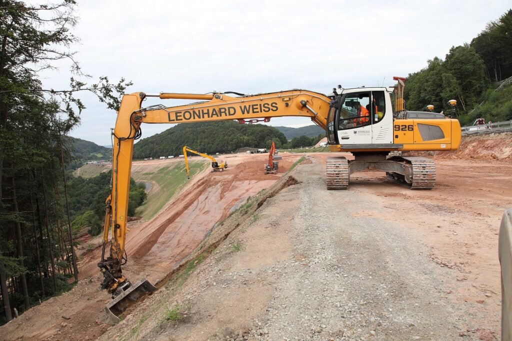 Excavadora de largo alcance Liebherr con brazo extendido